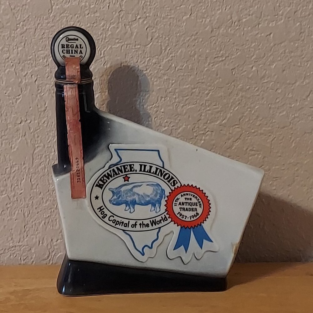 ✅ COLLECTIBLE 56YRS Vintage Jim Beam 1968 Kewanee IL Decanter
